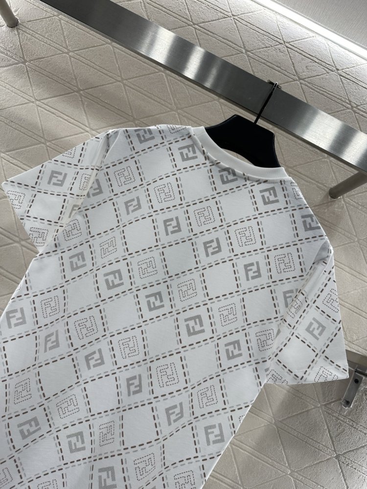 Футболка фото 4