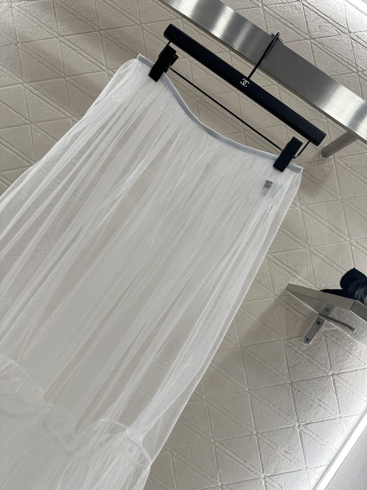 Skirt of transparent tulle secondary length from high waist фото 3