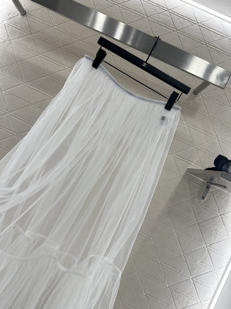 Skirt of transparent tulle secondary length from high waist фото 6