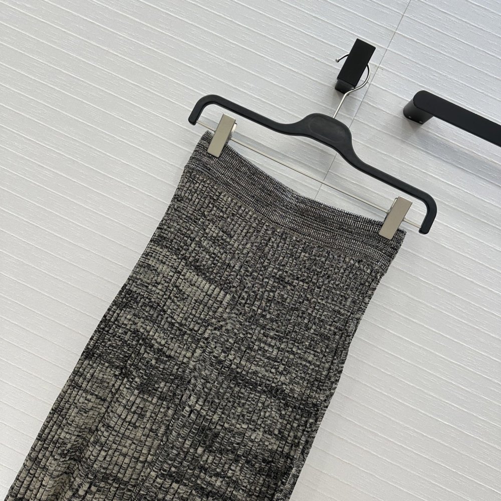 Спідниця міді фото 2