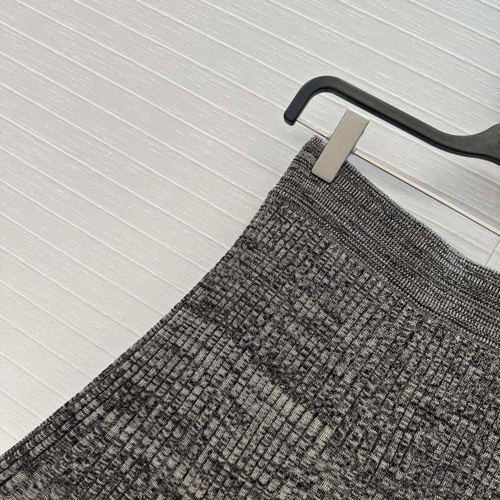 Спідниця міді фото 3