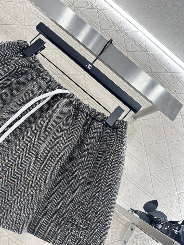 Юбка мини шерстяная на завязках фото 3