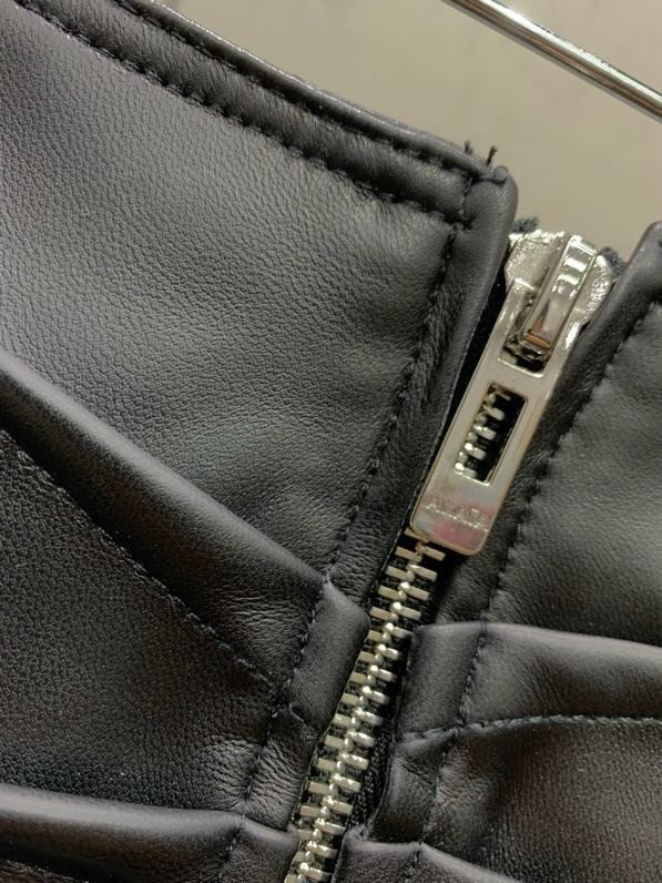 Skirt on lightning leather фото 7