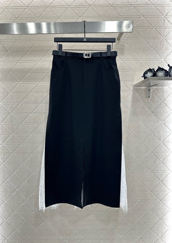 Юбка с высокой талией и кружевными вставками