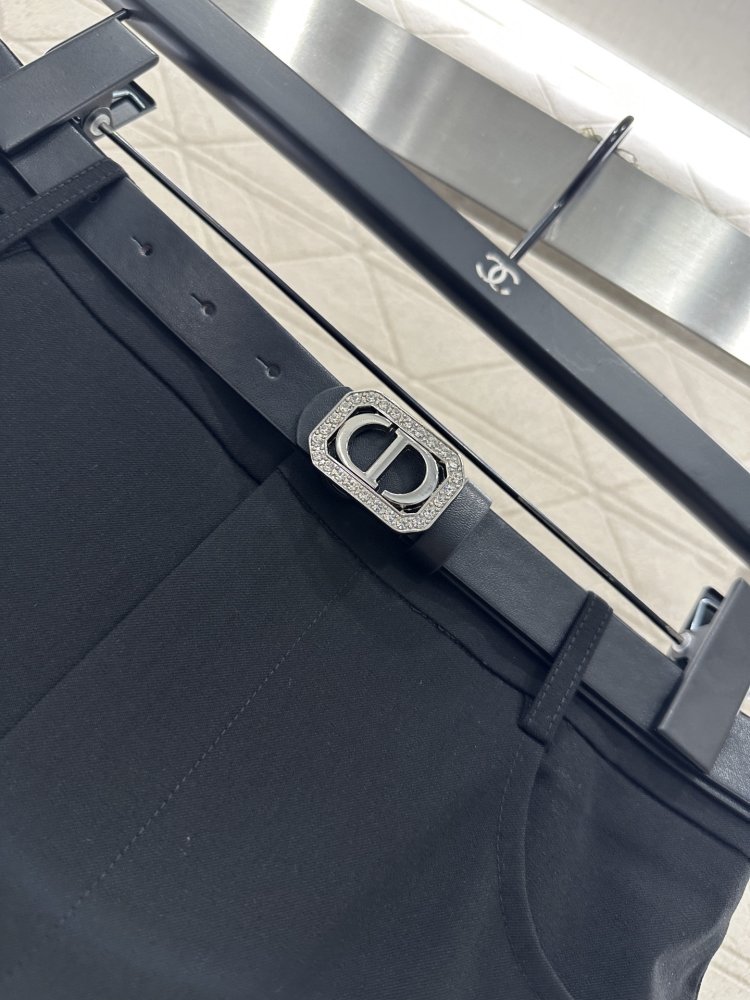 Юбка с высокой талией и кружевными вставками фото 6