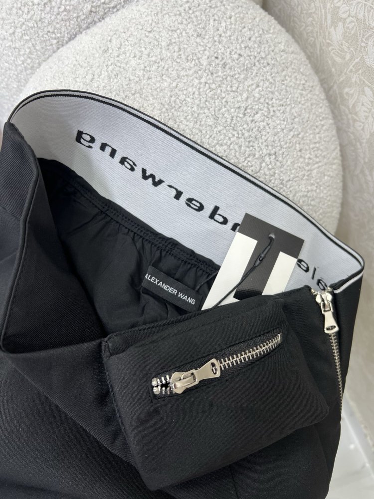 Юбка с высокой талией и сумкой на поясе фото 5