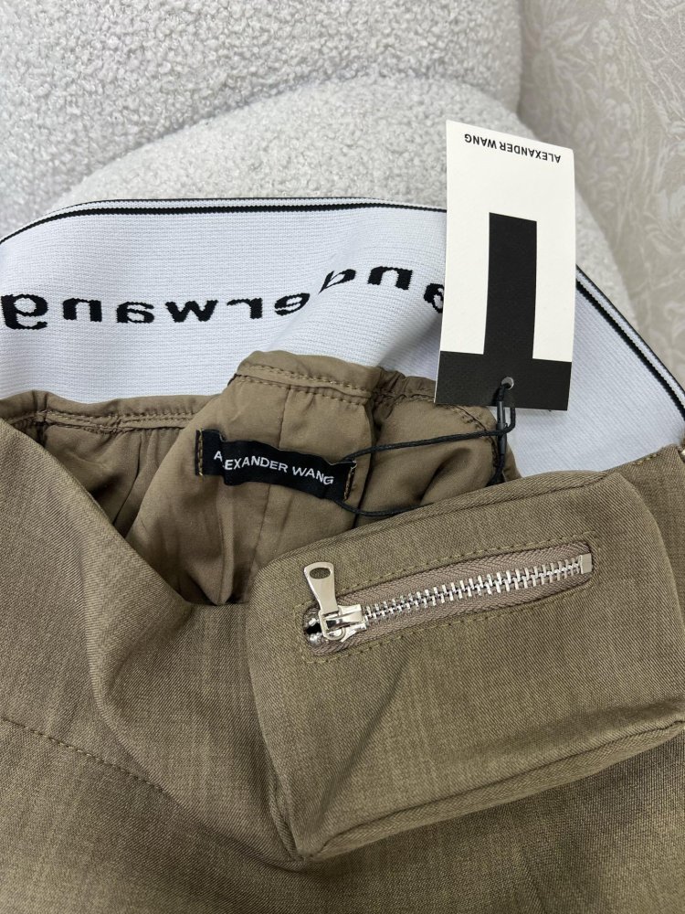 Юбка с высокой талией и сумкой на поясе фото 5