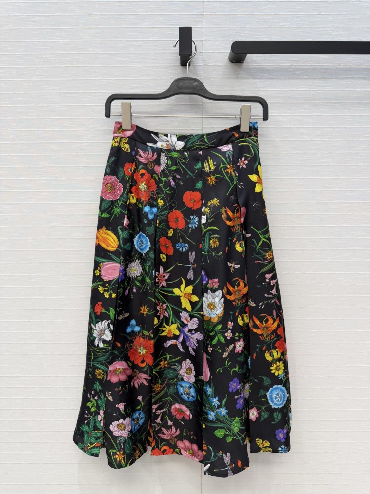 Skirt silk