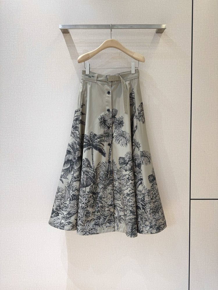 Спідниця середньої довжини