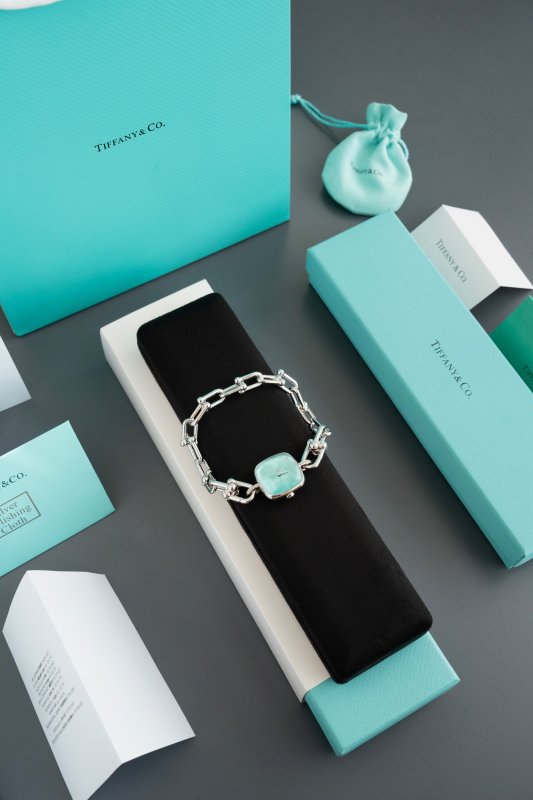 Ювелирные часы Tiffany с бриллиантами и сменным браслетом