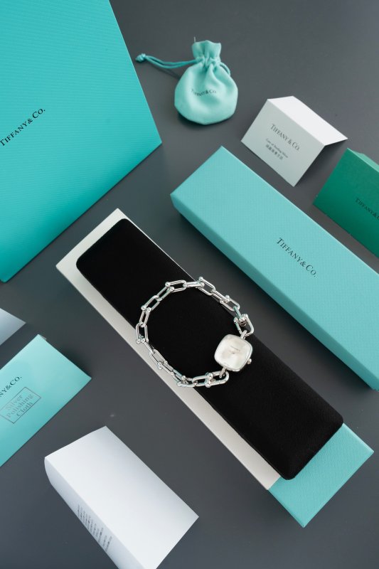 Ювелирные часы Tiffany с бриллиантами и сменным браслетом