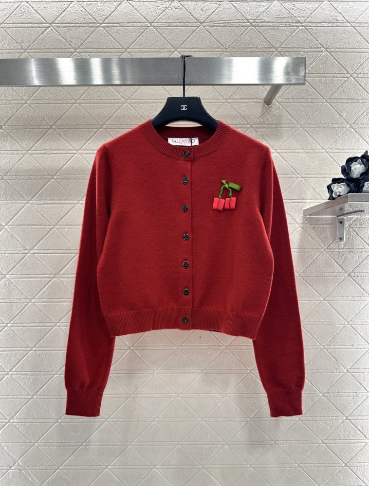 Кардиган из шерстяной вязки