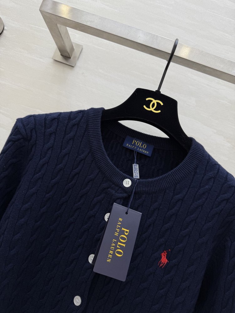 Кардиган из шерстяной вязки фото 3