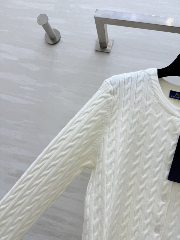 Кардиган из шерстяной вязки фото 7