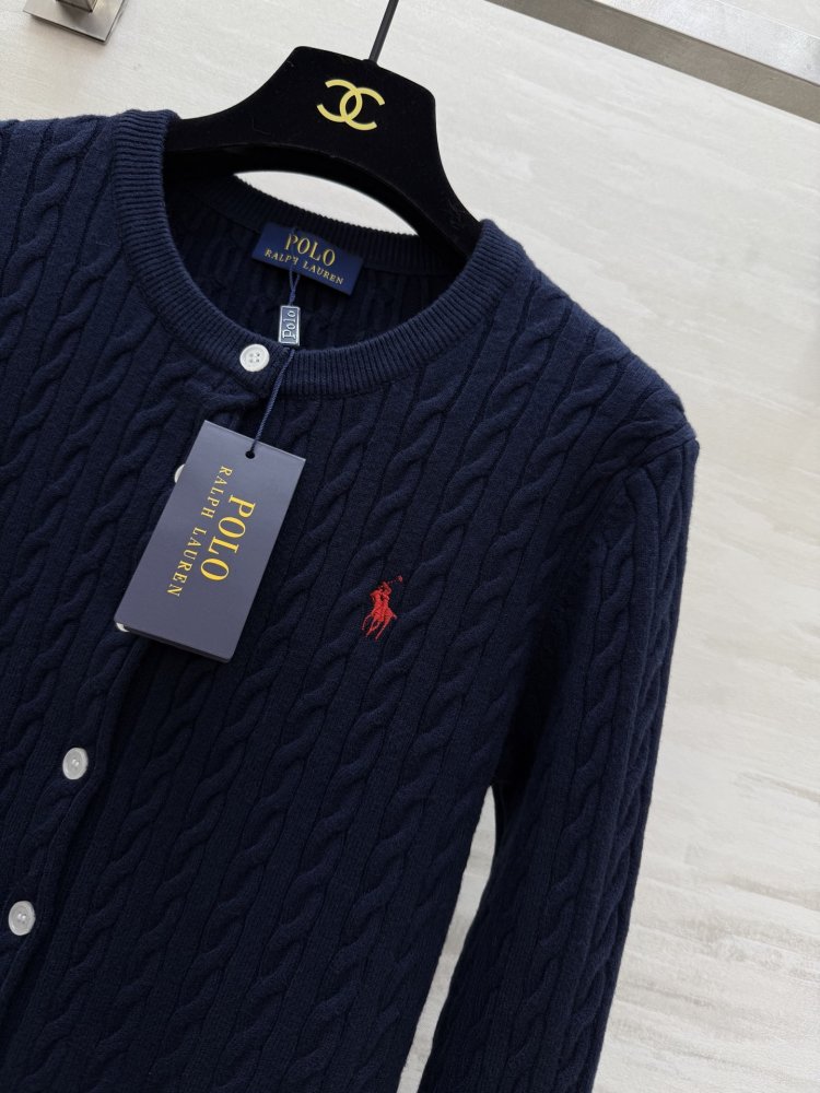 Кардиган из шерстяной вязки фото 9