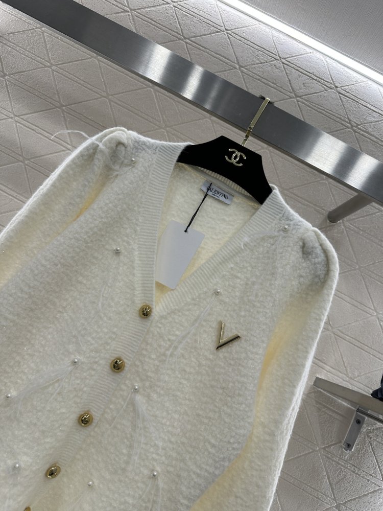 Кардиган з в'язки з пір'ям фото 3