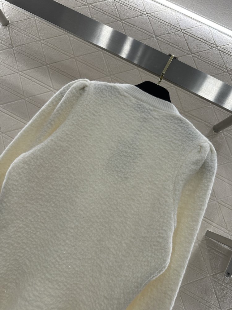 Кардиган з в'язки з пір'ям фото 4