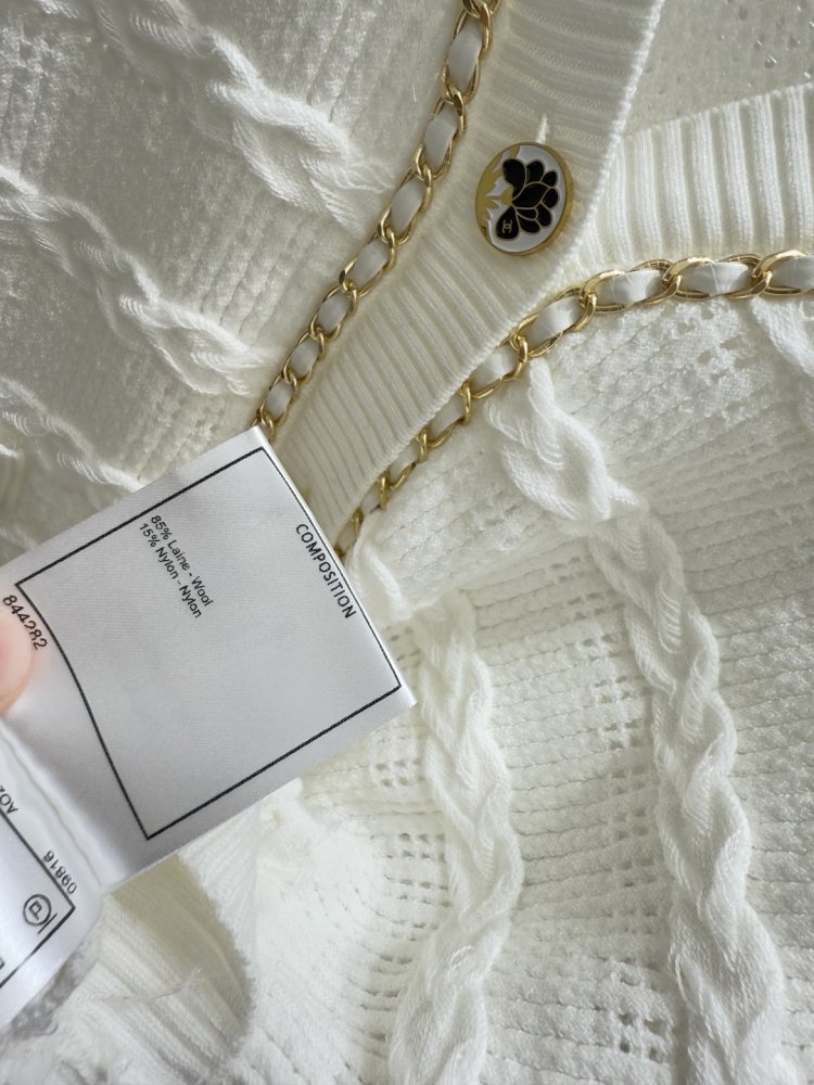 Кардиган з V-образним вирізом і довгими рукавами фото 8