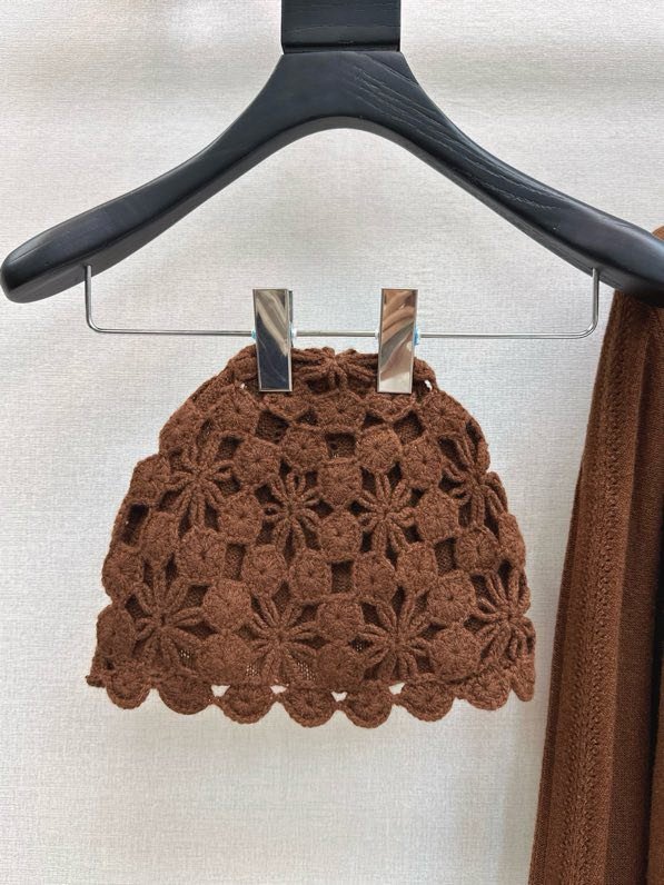 Кардиган с V-образным вырезом и вязаной шапкой фото 2