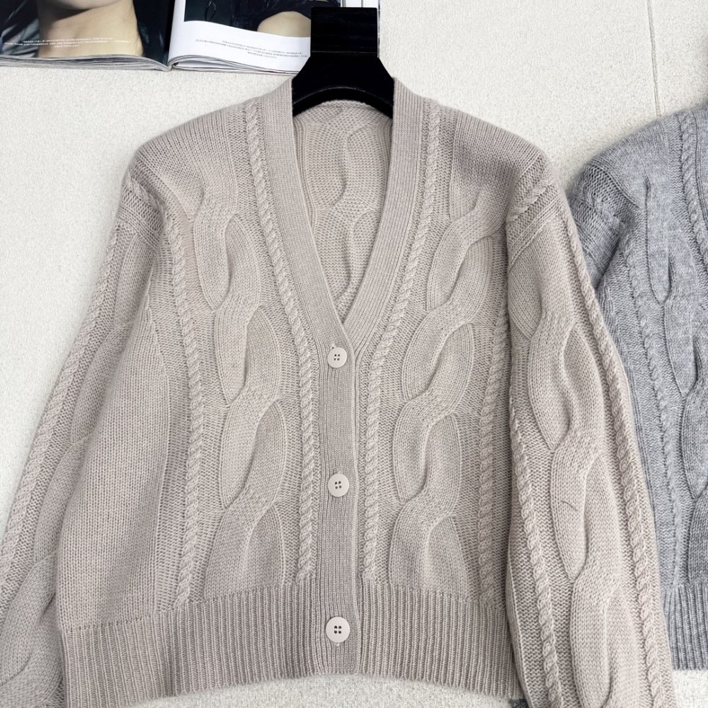 Cardigan at vintage style фото 2