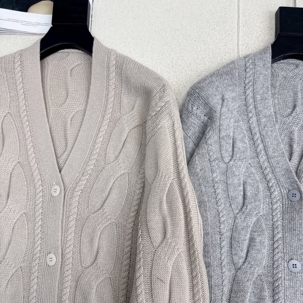 Cardigan at vintage style фото 3