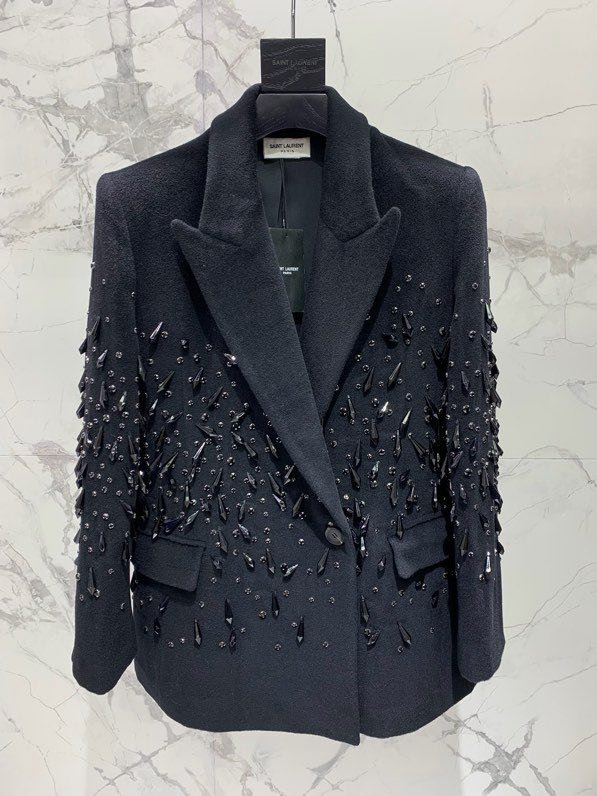 Кашемировое пальто с кисточками и бисером