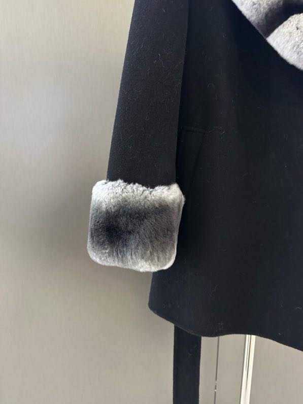 Кашемировое пальто с воротником из меха кролика фото 2
