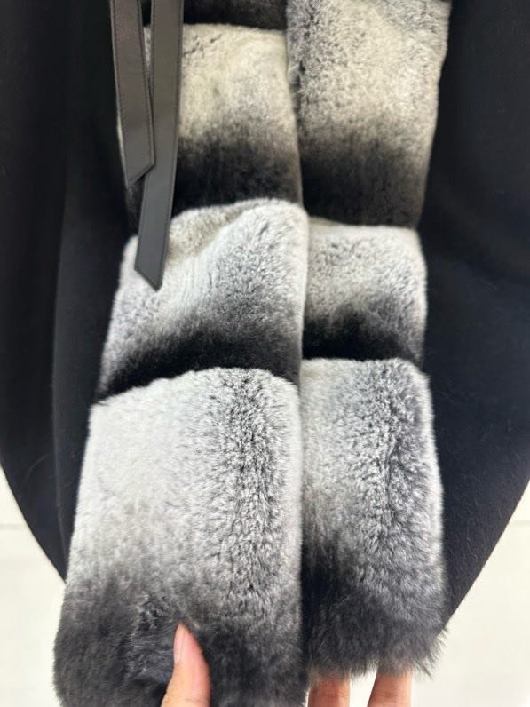 Кашемировое пальто с воротником из меха кролика фото 2