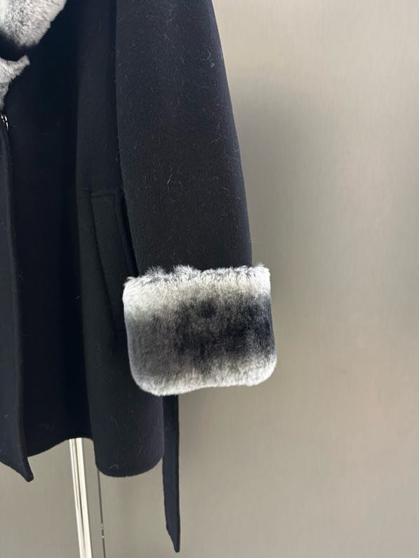 Кашемировое пальто с воротником из меха кролика фото 3