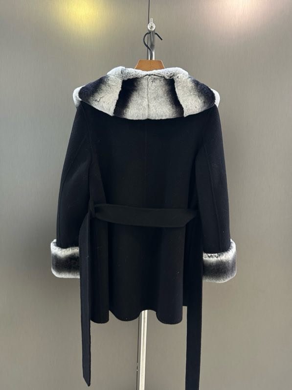 Кашемировое пальто с воротником из меха кролика фото 5