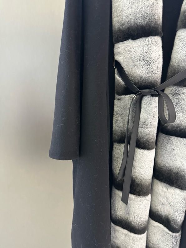 Кашемировое пальто с воротником из меха кролика фото 6