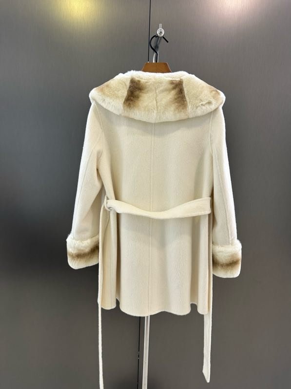 Кашемировое пальто с воротником из меха кролика фото 7