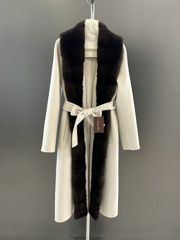 Кашемировое пальто с воротником из норки