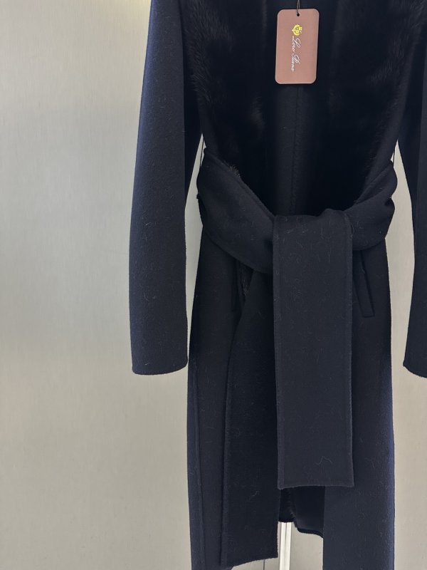 Кашемировое пальто с воротником из норки фото 5