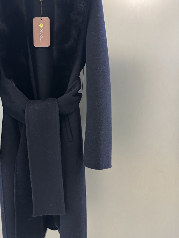 Кашемировое пальто с воротником из норки фото 6