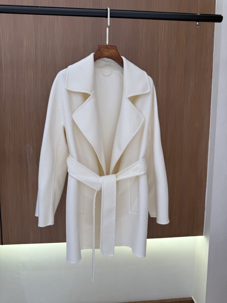 Кашемірове жіноче пальто