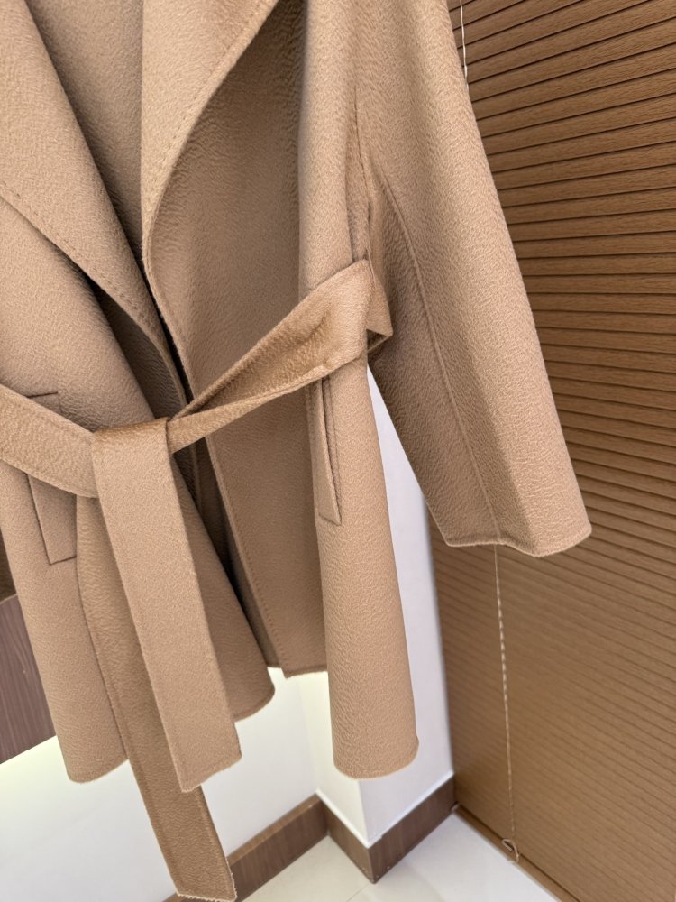 Кашемировое женское пальто фото 5