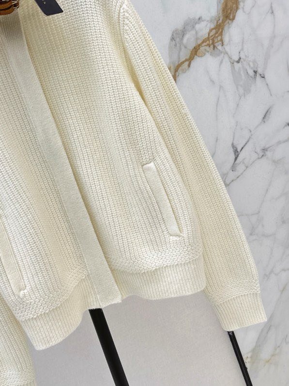 Кашемировый кардиган с кожаными пуговицами фото 2