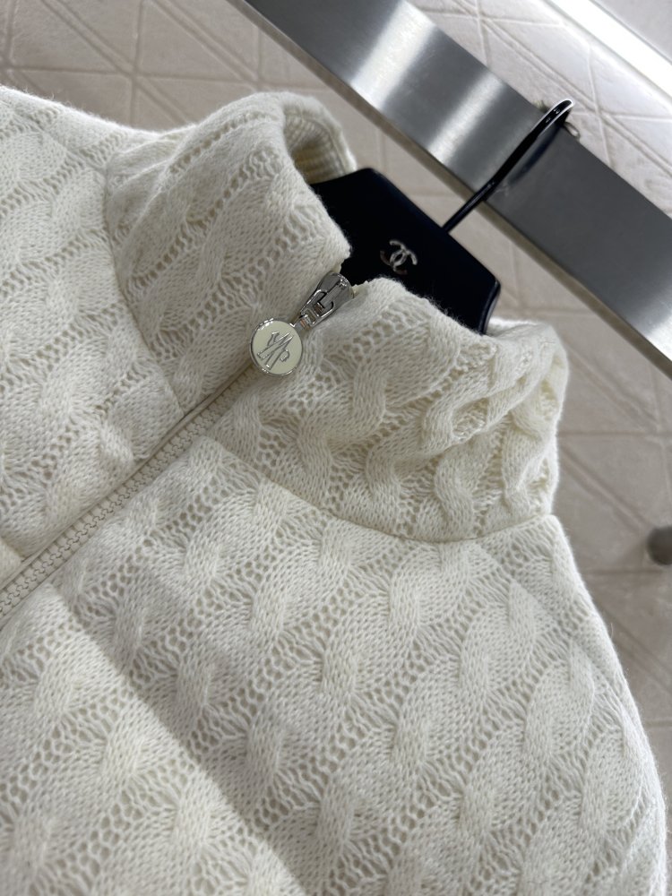 Кашеміру пуховик з коміром стійкою фото 6