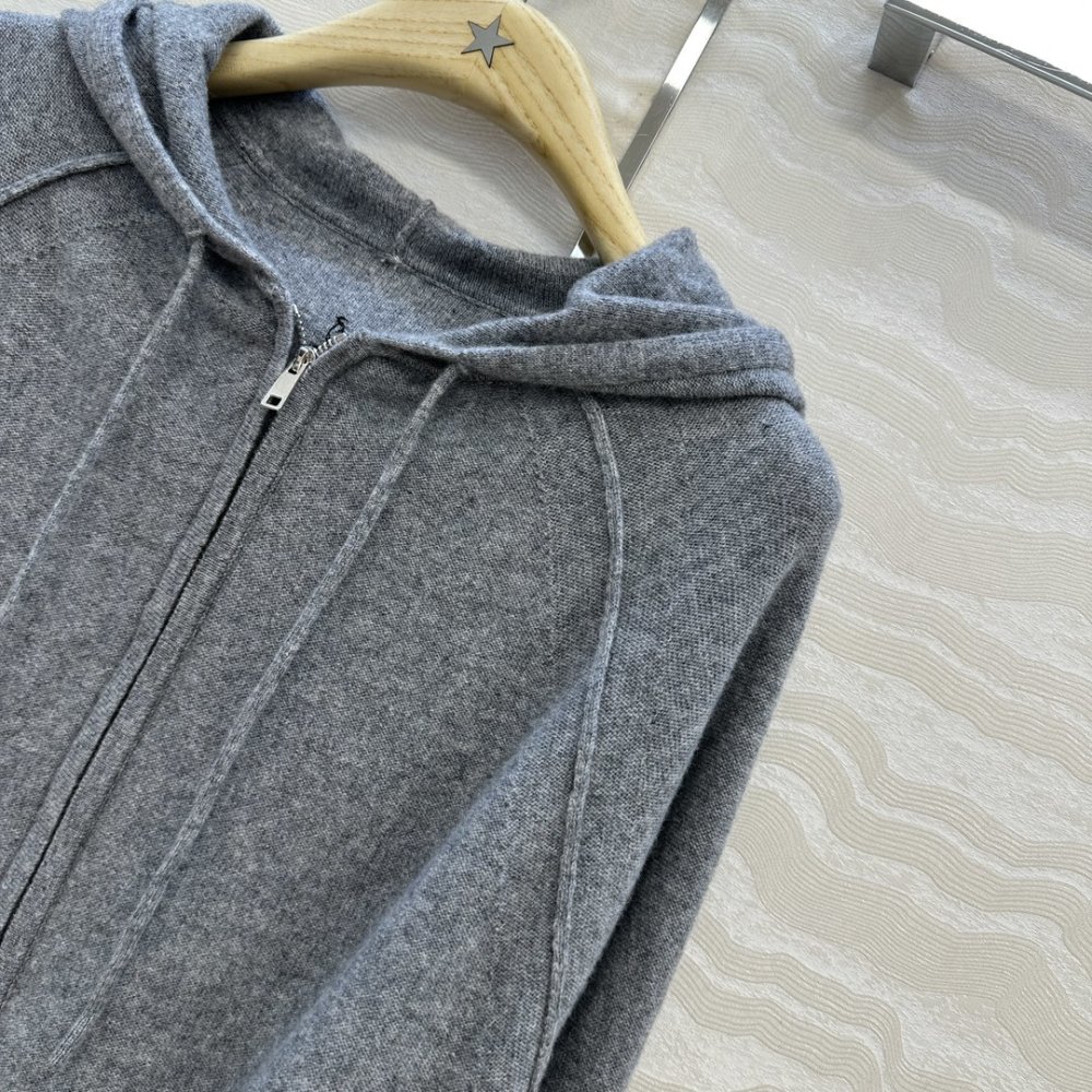 Cashmere pullover from hood фото 3