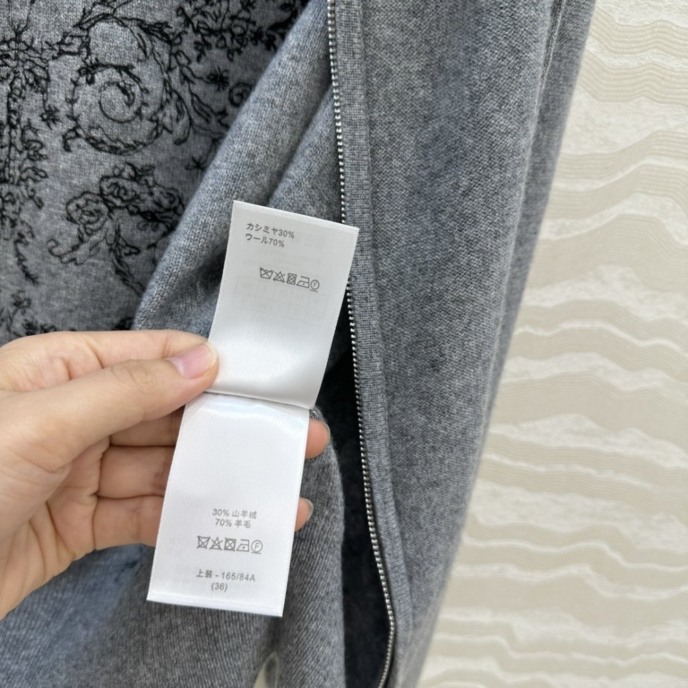 Cashmere pullover from hood фото 7