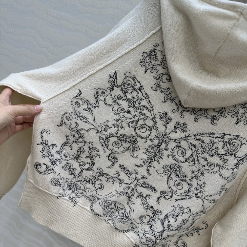 Cashmere pullover from hood фото 9