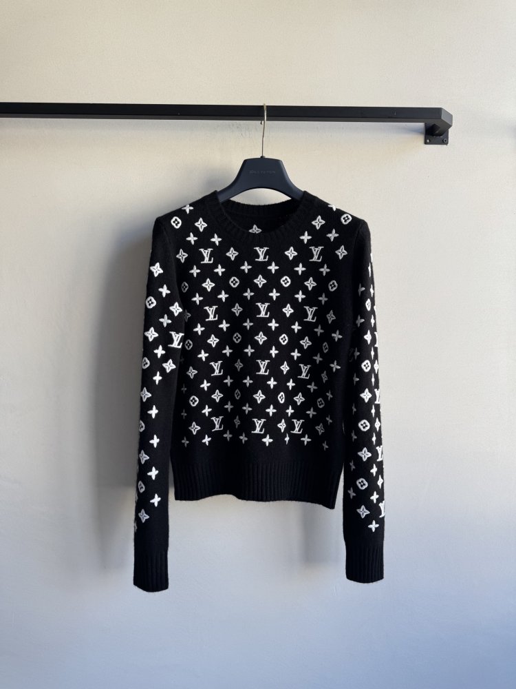 Кашеміру светр