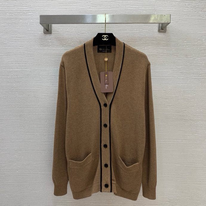 Cashmere pullover