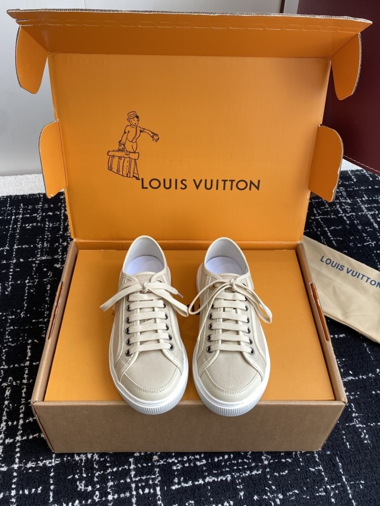Shoes Louis Vuitton Lagoon women's