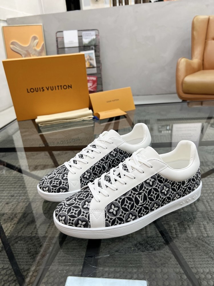 Кеди чоловічі