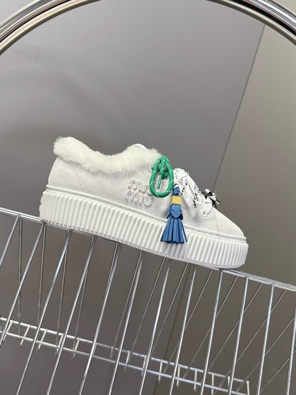 Кеди на хутрі жіночі