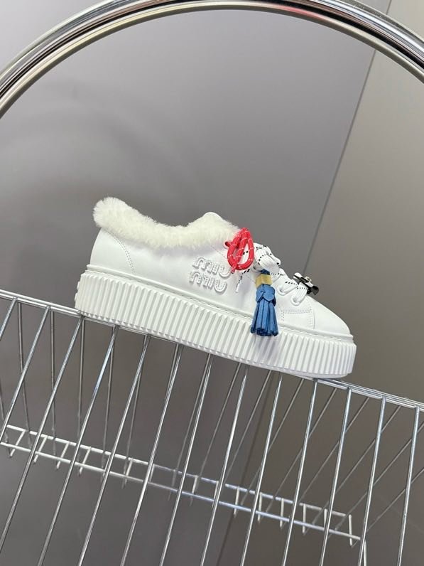 Кеди на хутрі жіночі