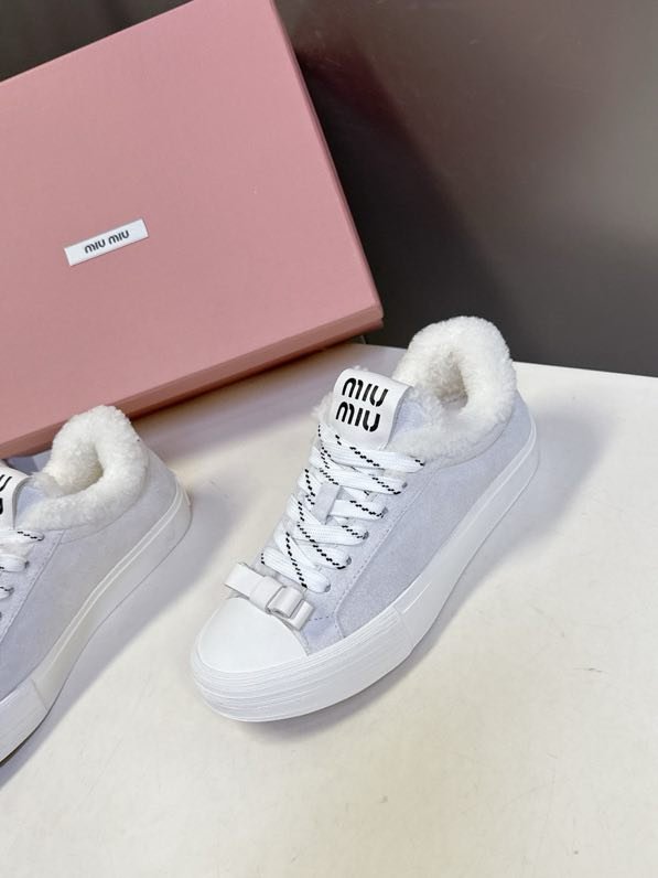 Кеди на хутрі жіночі фото 2