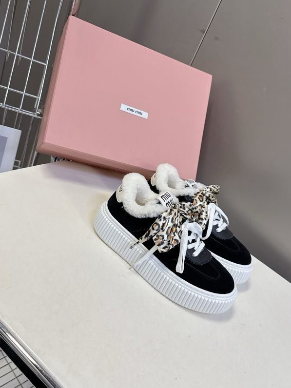 Кеди на хутрі жіночі фото 3